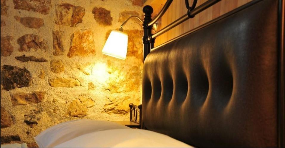 Platanos In The Castle Hotel อิโออันนินา ห้อง รูปภาพ